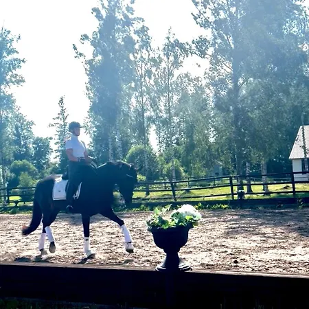 Granlunda Gard * Gottby